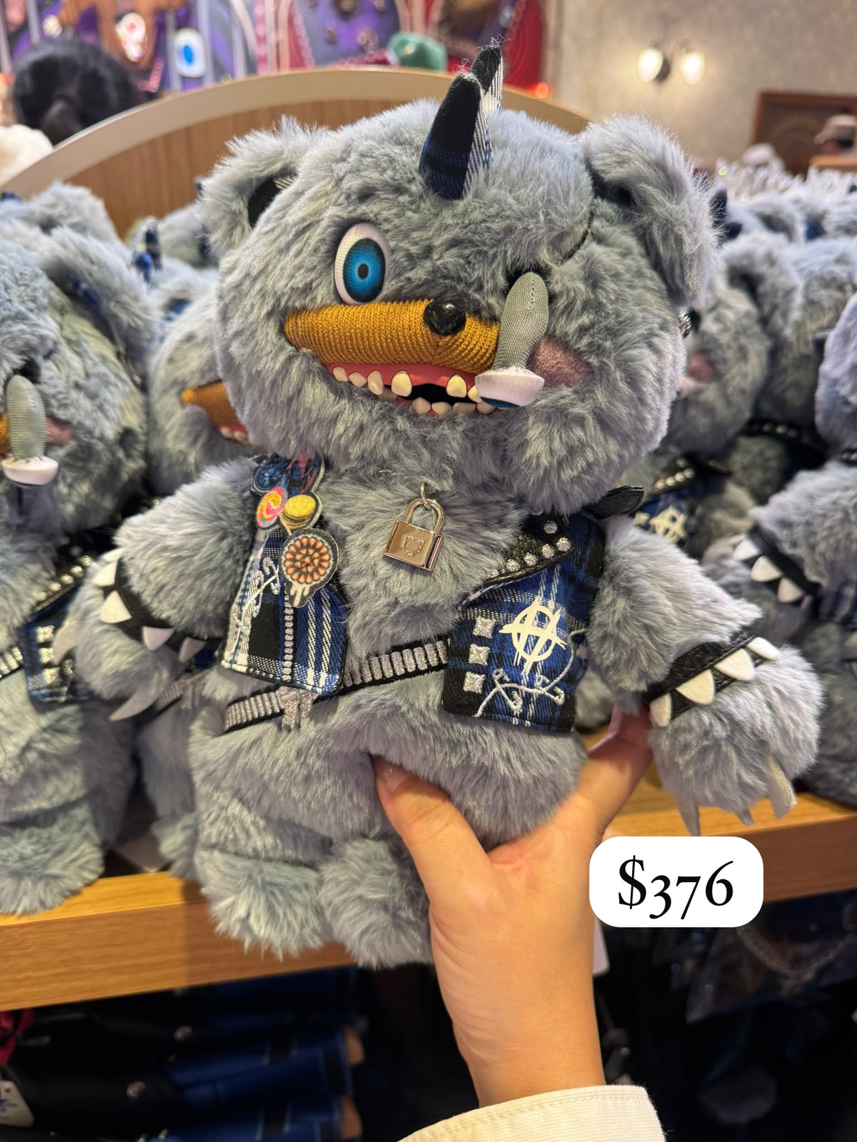 恐怖熊 Hami Kuma Punk 公仔