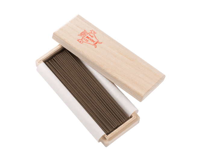 薰玉堂殿上伽羅線香與高級桐木盒展示,彰顯頂級香品典藏風格