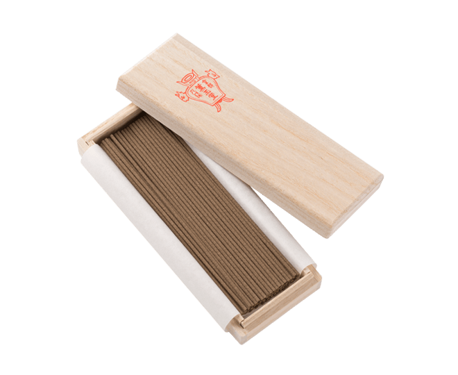 薰玉堂太尼沈香線香與高雅桐木盒展示,散發東方高級香氣