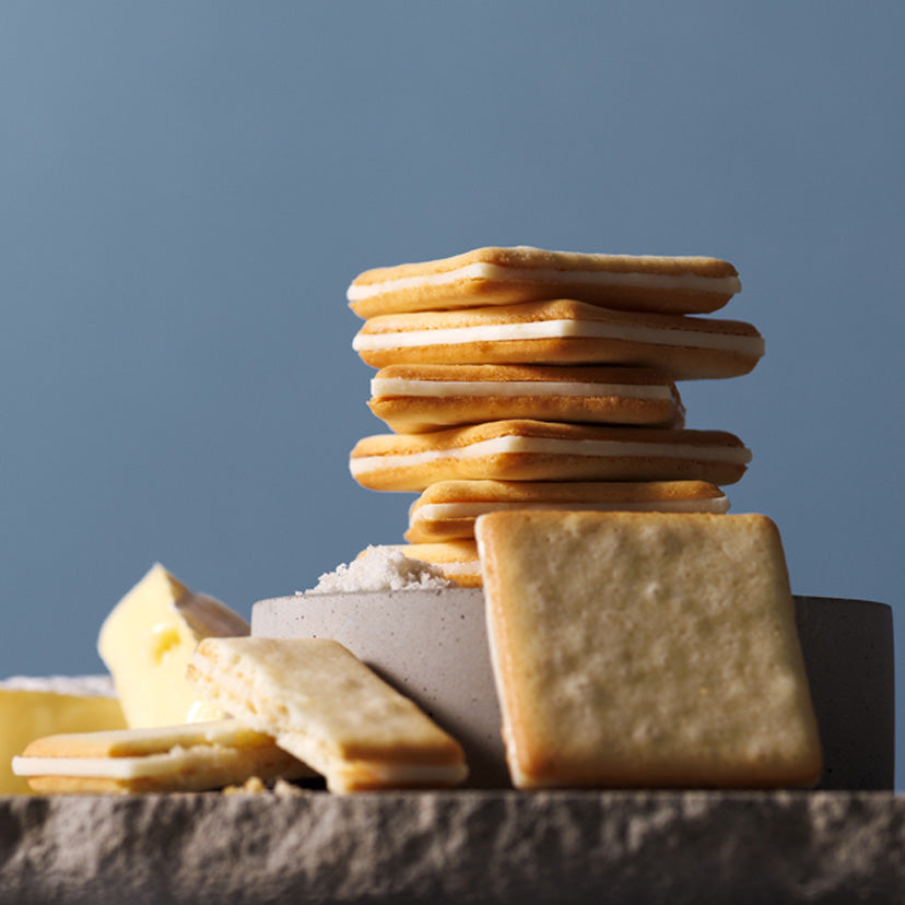 【東京ミルクチーズ工場】 鹽味金文拔芝士夾心丨18枚入