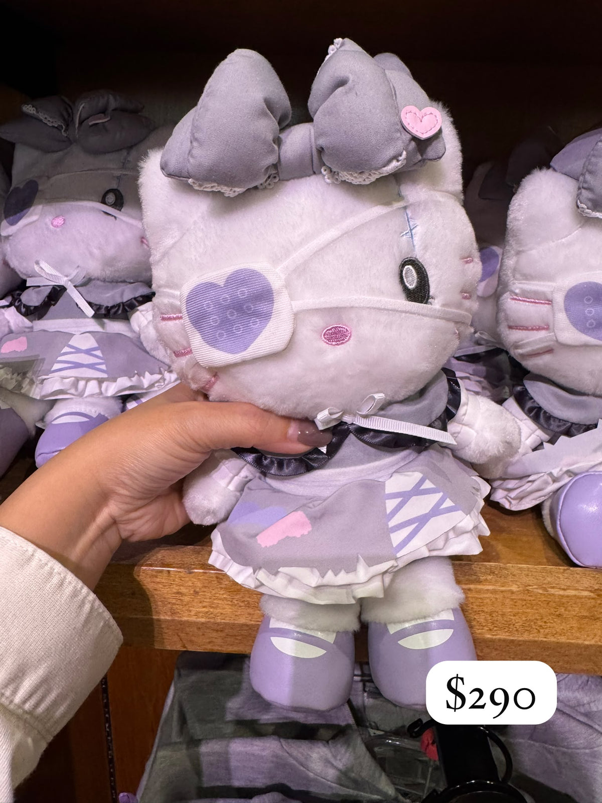 Sanrio 萬聖節限定 Hello Kitty 公仔