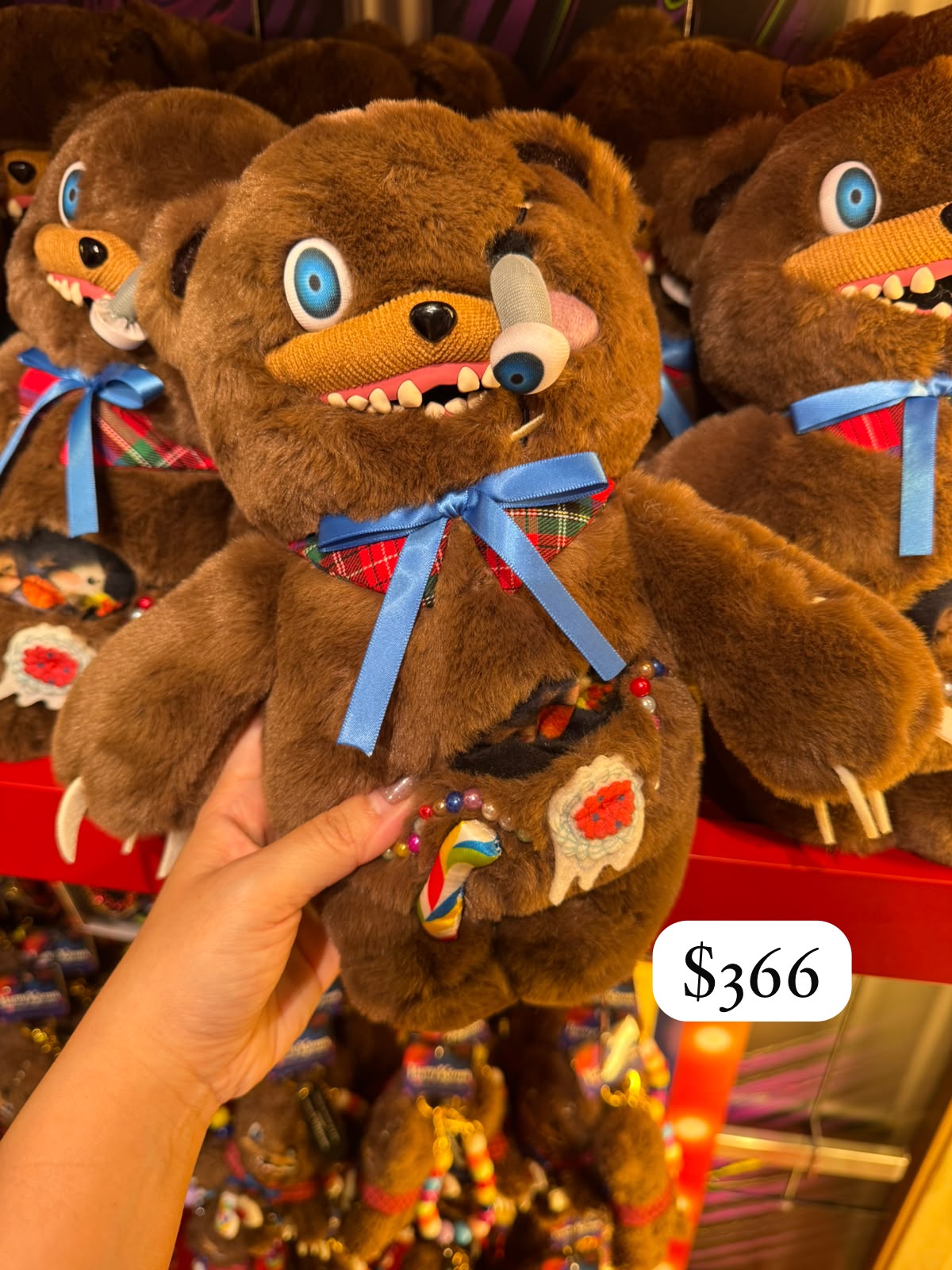 恐怖熊 Hami Kuma 公仔