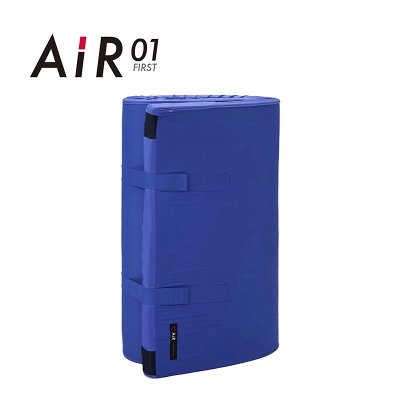 西川 Nishikawa AiR 01 Hard 床墊可壓縮捲收包裝示意，輕量設計方便收納搬運