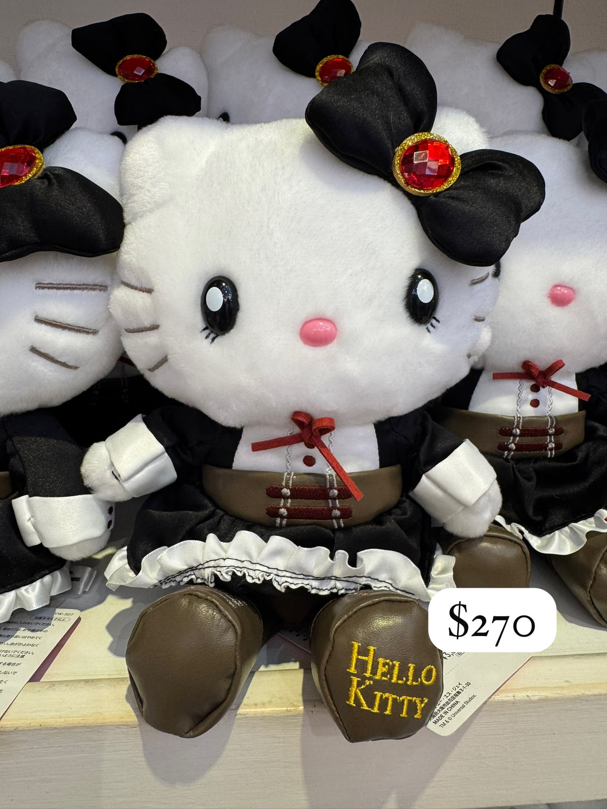 Sanrio Hello Kitty 公仔